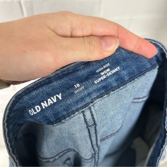 NWT Old Navy High Rise Wow Super Skinny Jeans Size 18 Short - Picture 3 of 9